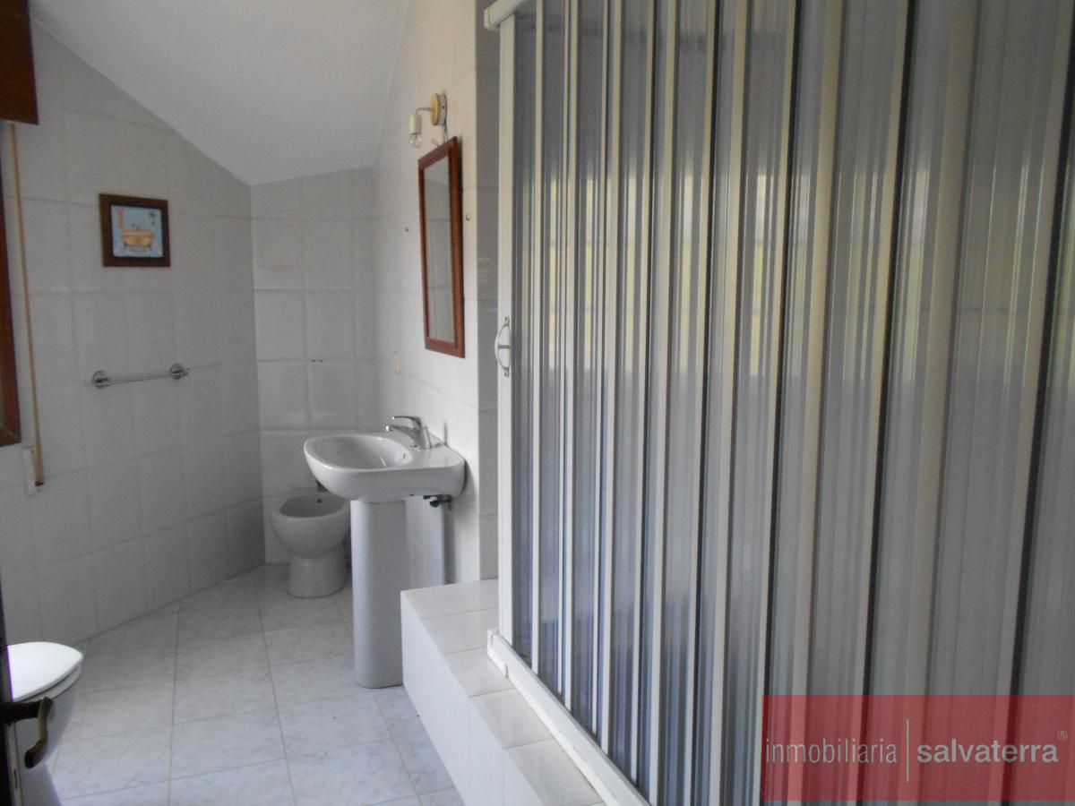 For sale of flat in Neves As
