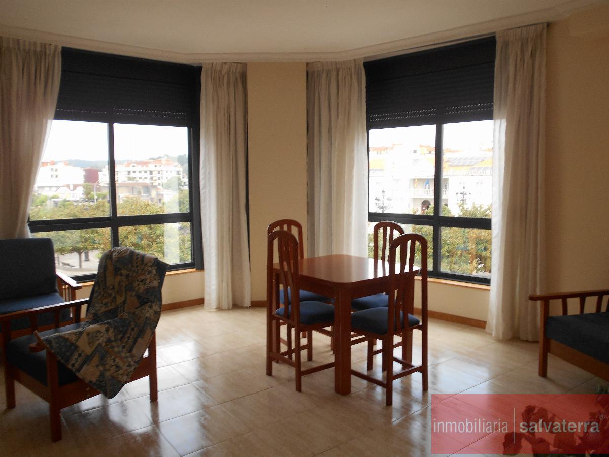 For sale of flat in Salvaterra de Miño