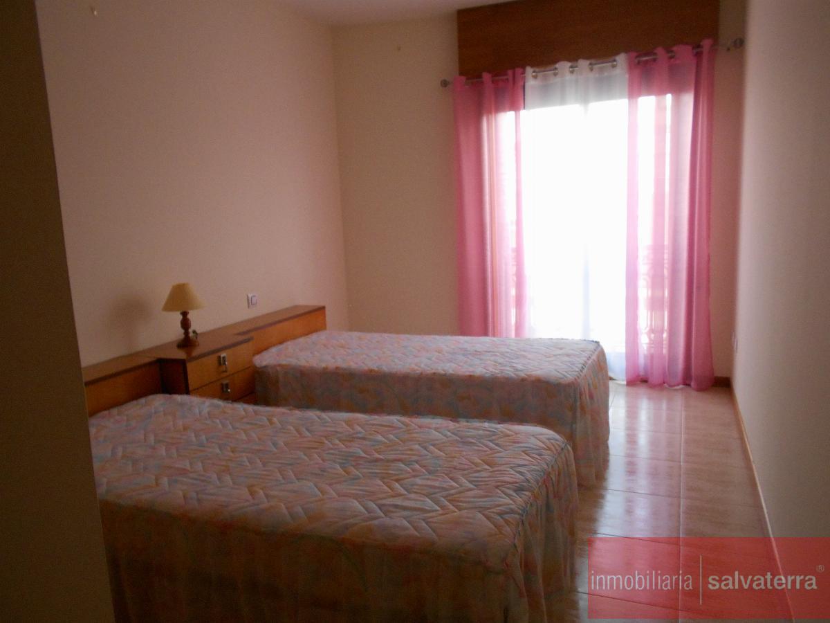 For sale of flat in Salvaterra de Miño