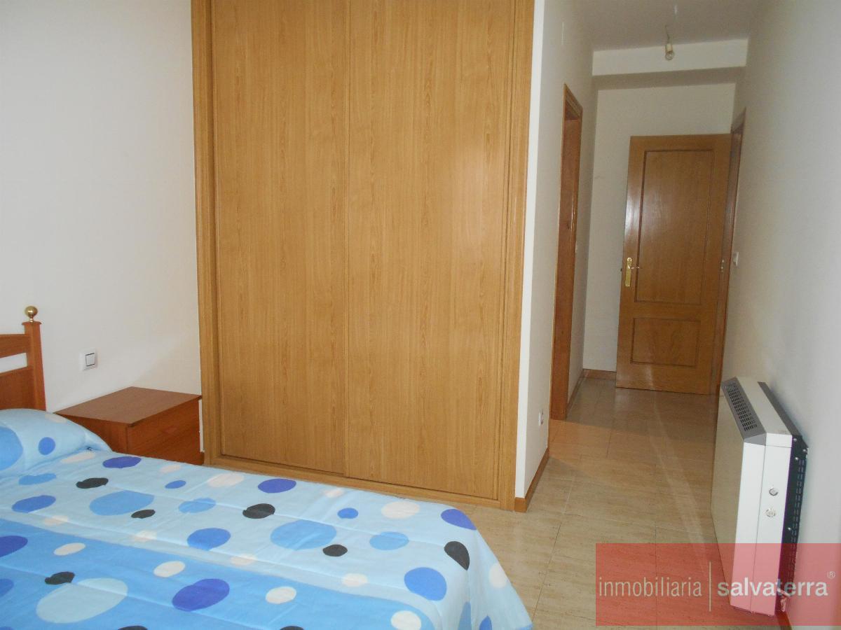 For sale of flat in Salvaterra de Miño