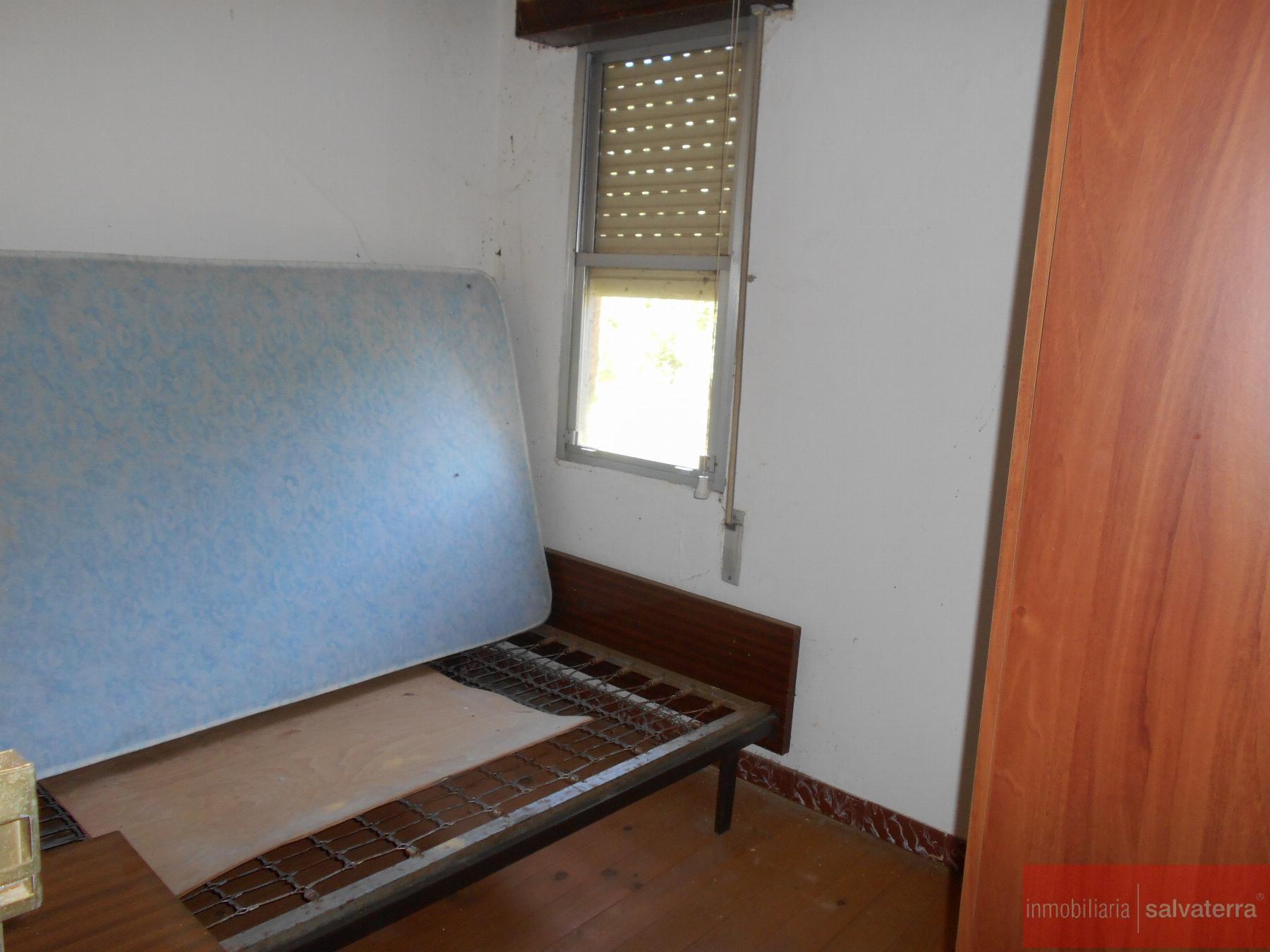 For sale of house in Salvaterra de Miño