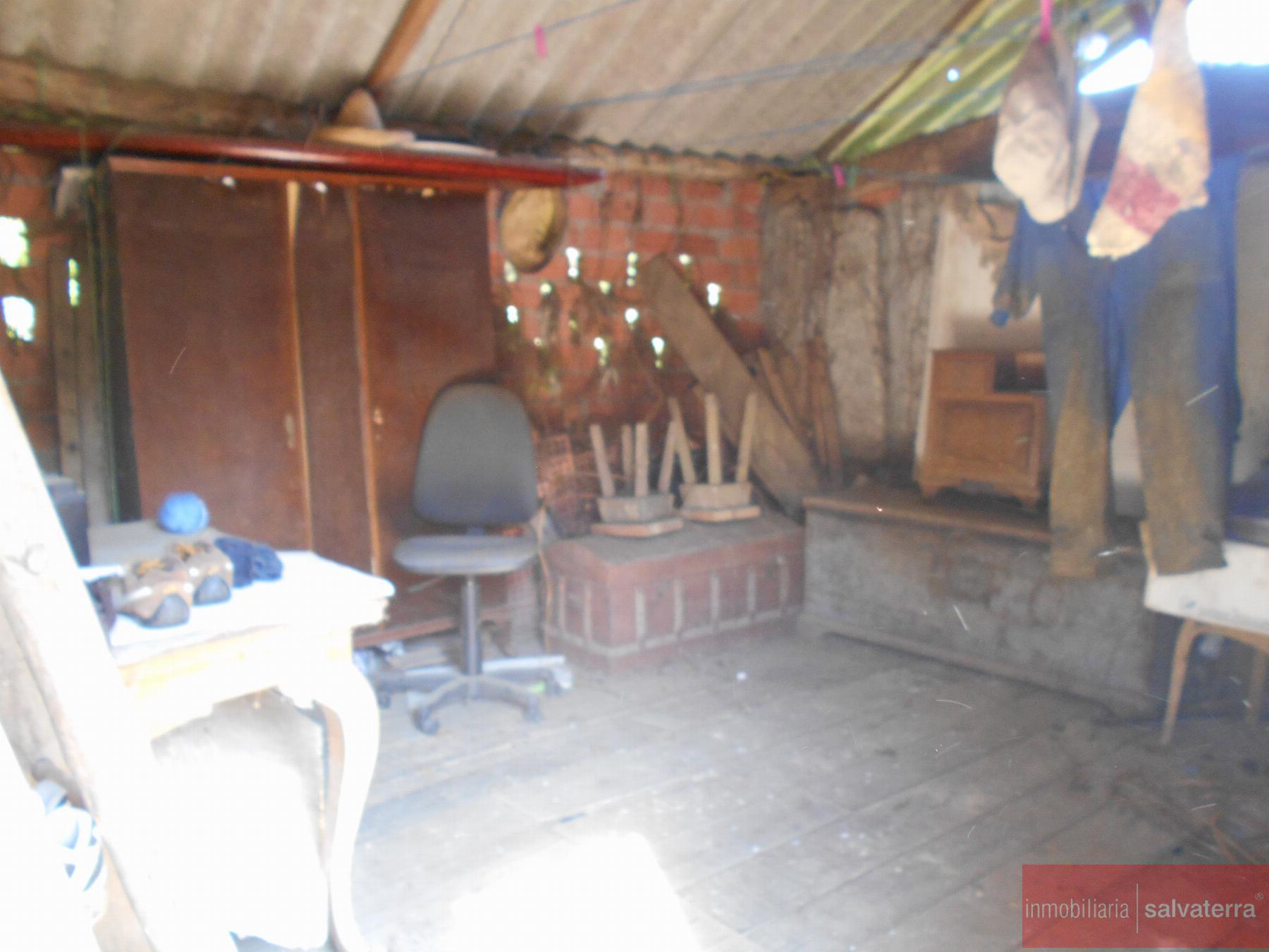For sale of house in Salvaterra de Miño
