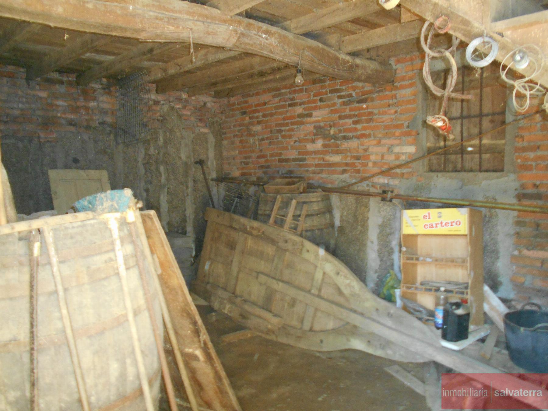 For sale of house in Salvaterra de Miño