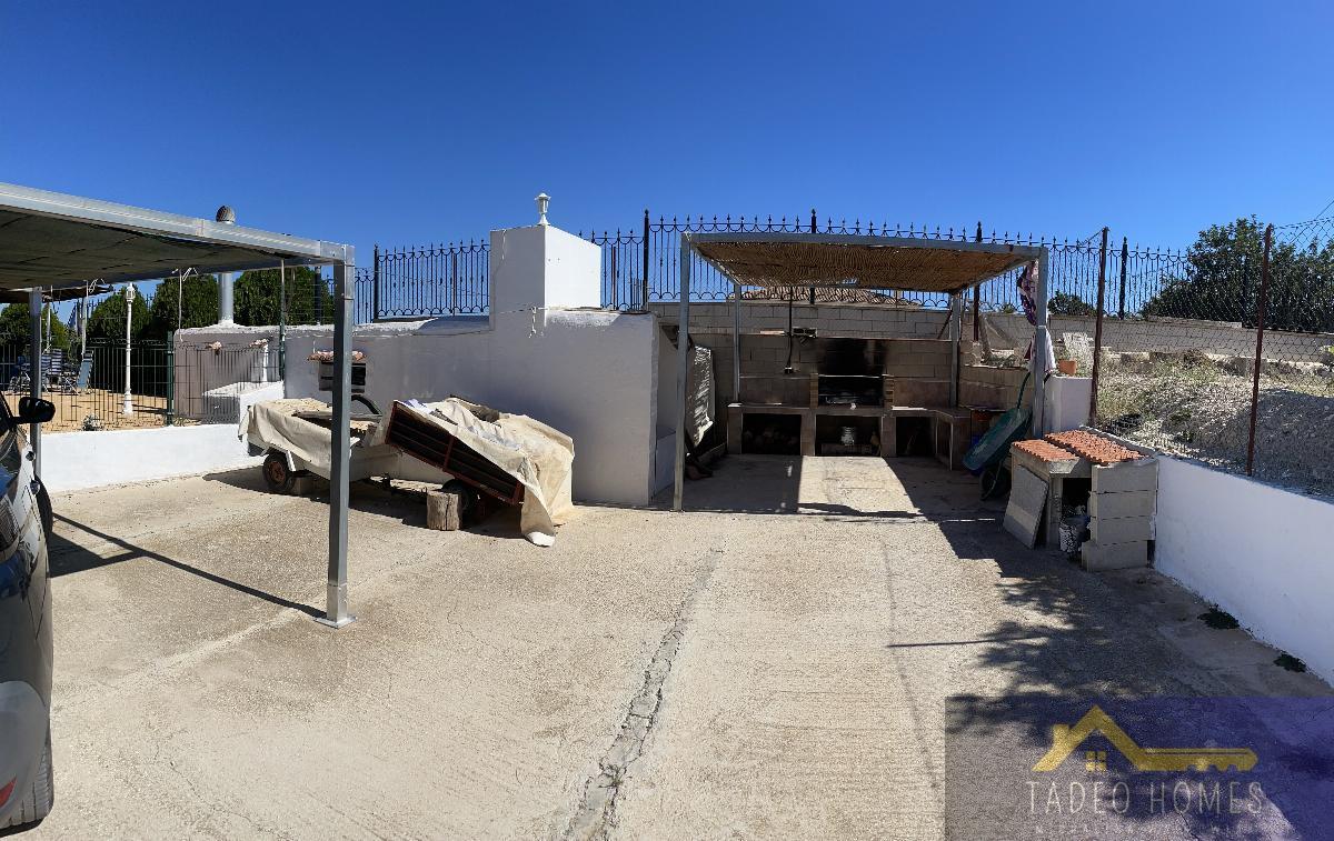 For sale of rural property in Aspe