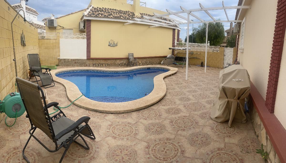 For sale of villa in Gea y Truyols
