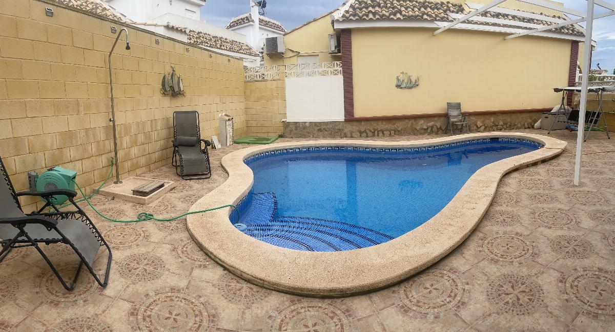 For sale of villa in Gea y Truyols