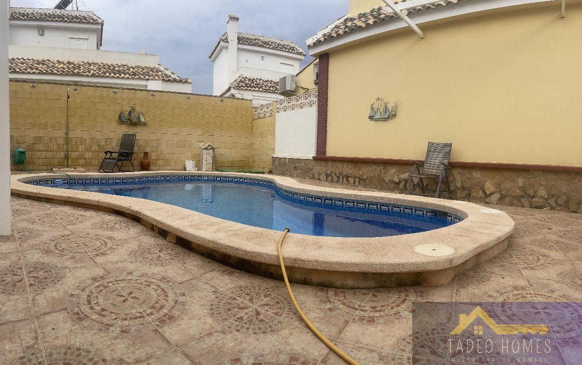 For sale of villa in Gea y Truyols