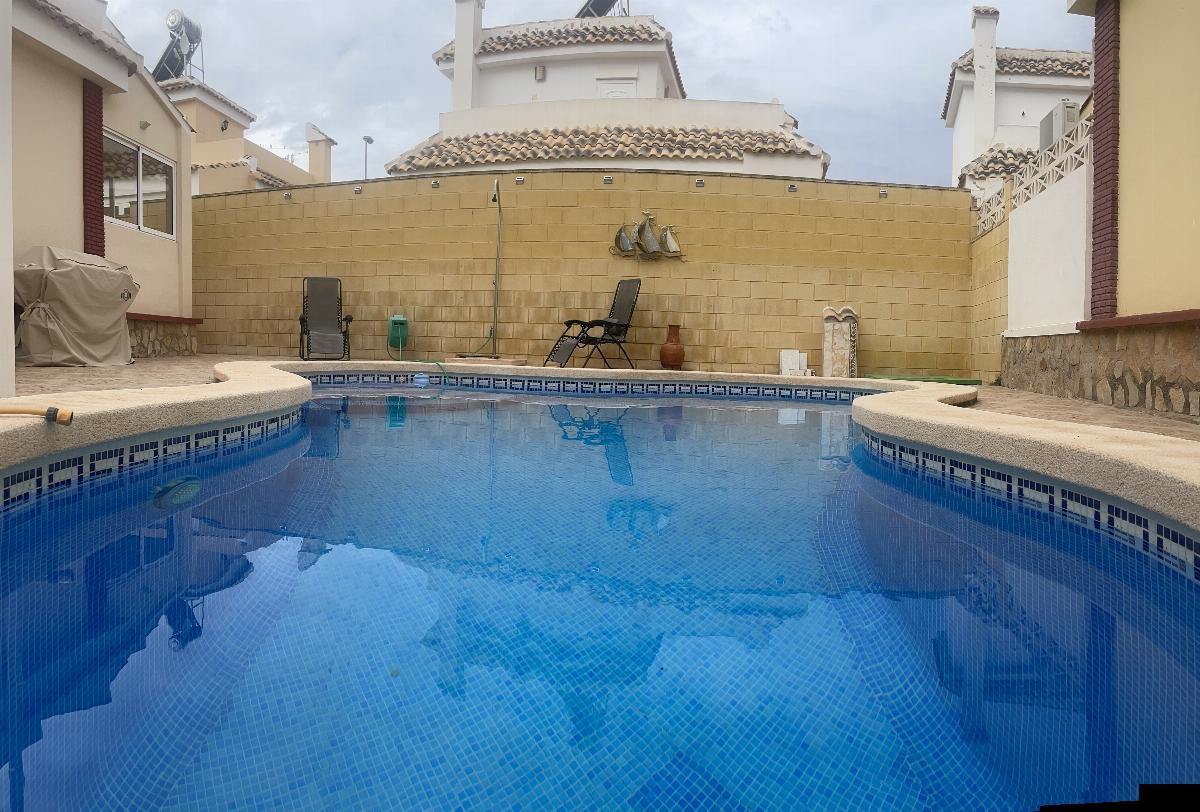 For sale of villa in Gea y Truyols