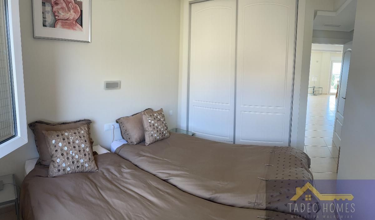 For sale of apartment in Baños y Mendigo