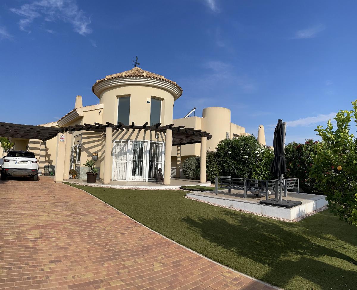 Venta de villa en Gea y Truyols