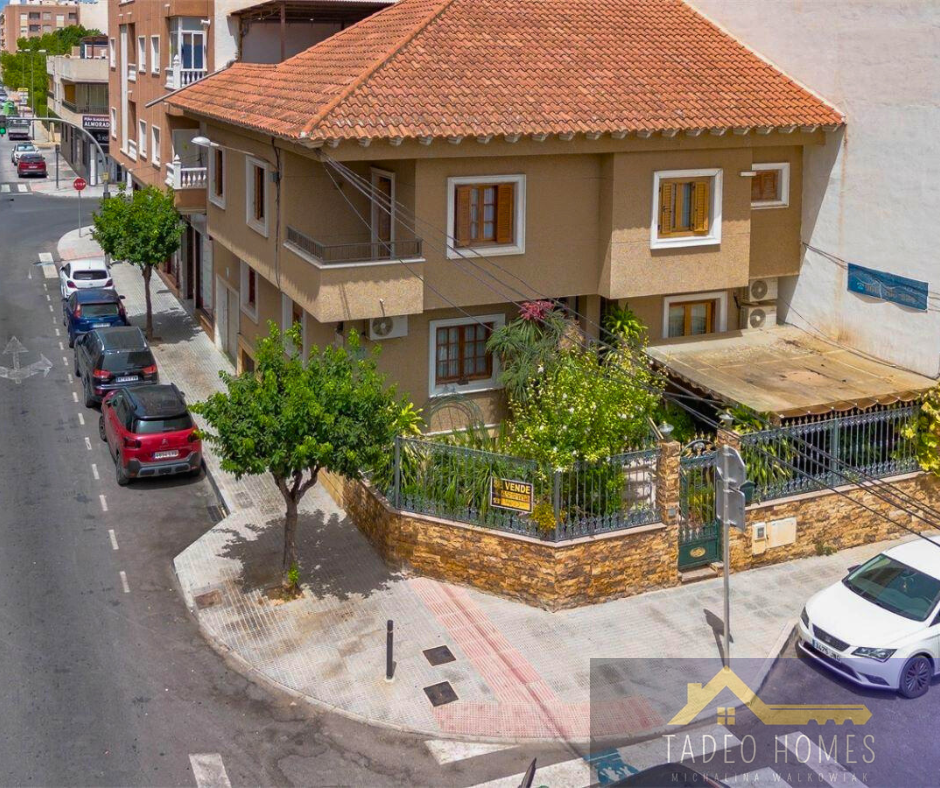 Verkoop van kleine villa in Almoradí