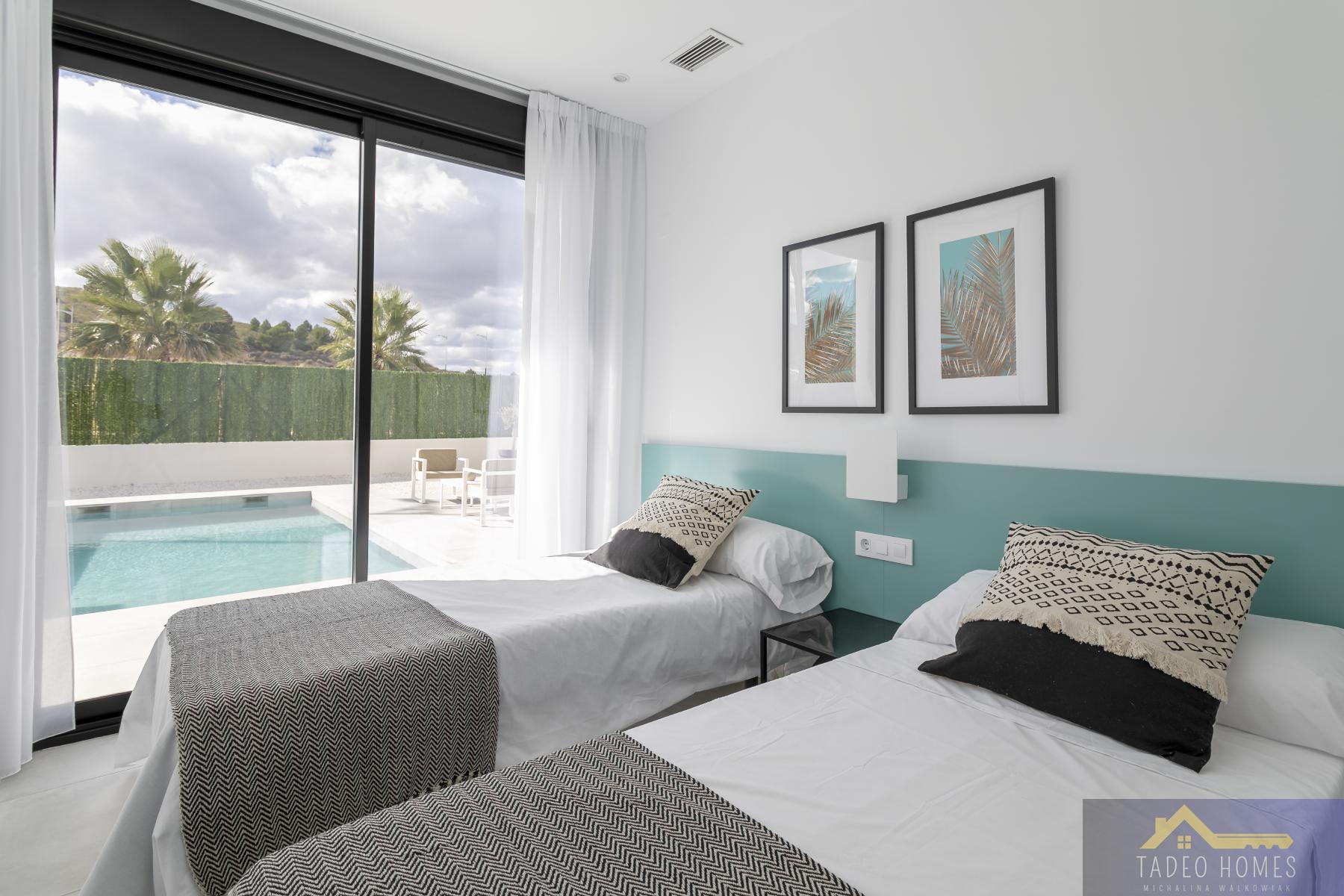 Zu verkaufen von villa in
 Calasparra