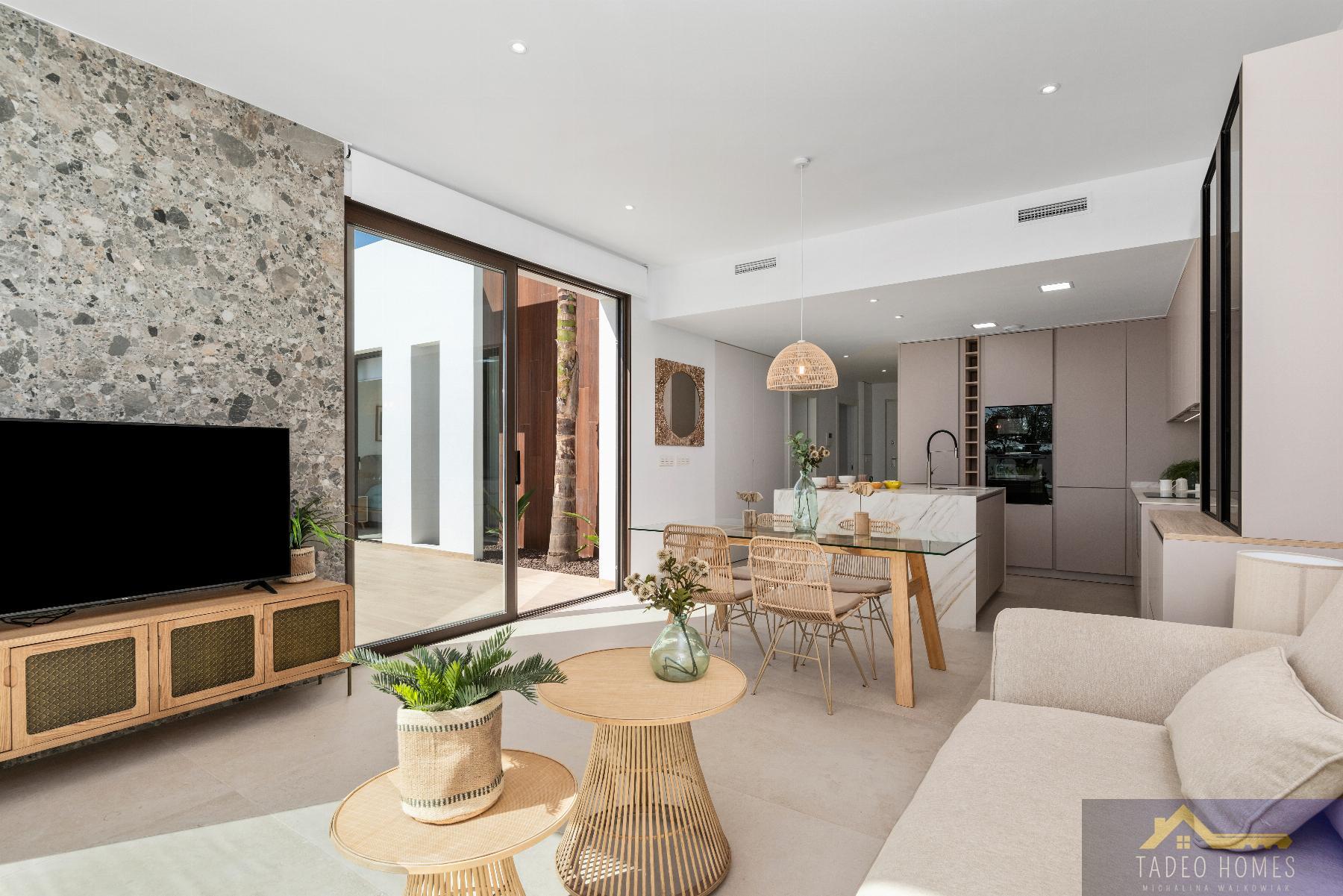 For sale of villa in Los Alcázares