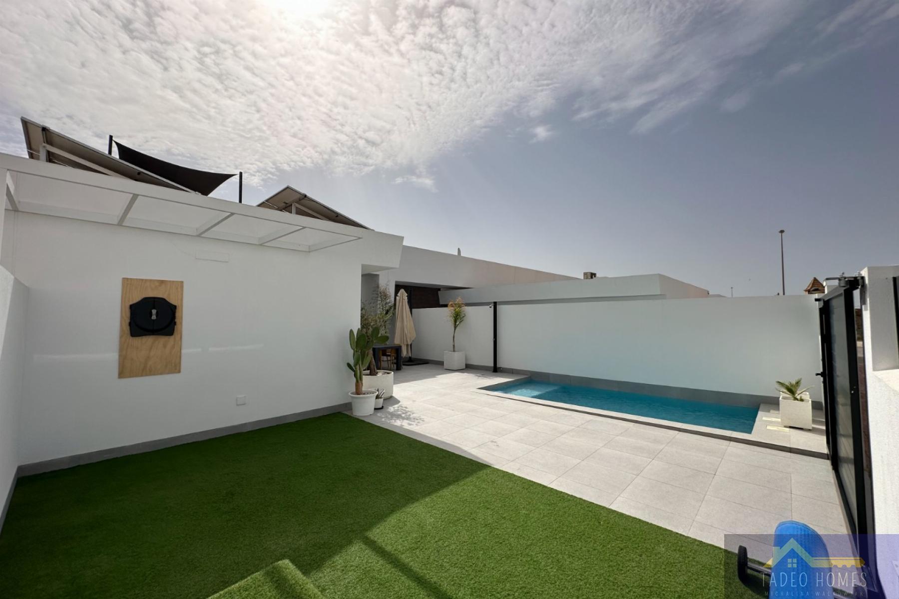 For sale of villa in Torre Pacheco