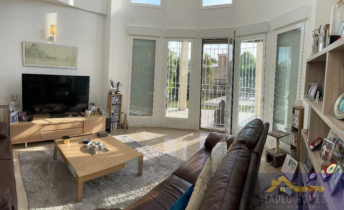 For sale of villa in Gea y Truyols