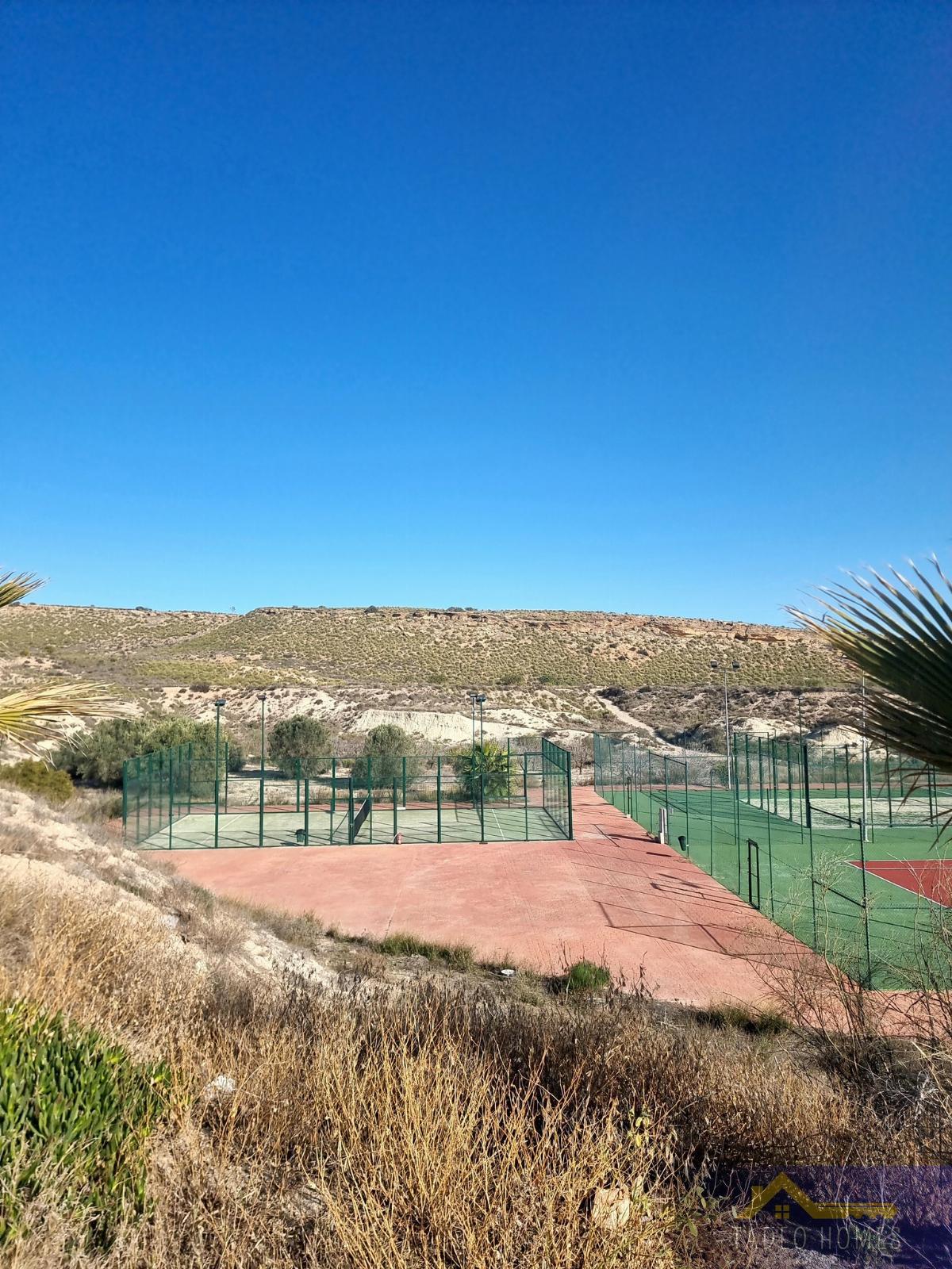 Vendita di villa in Baños y Mendigo