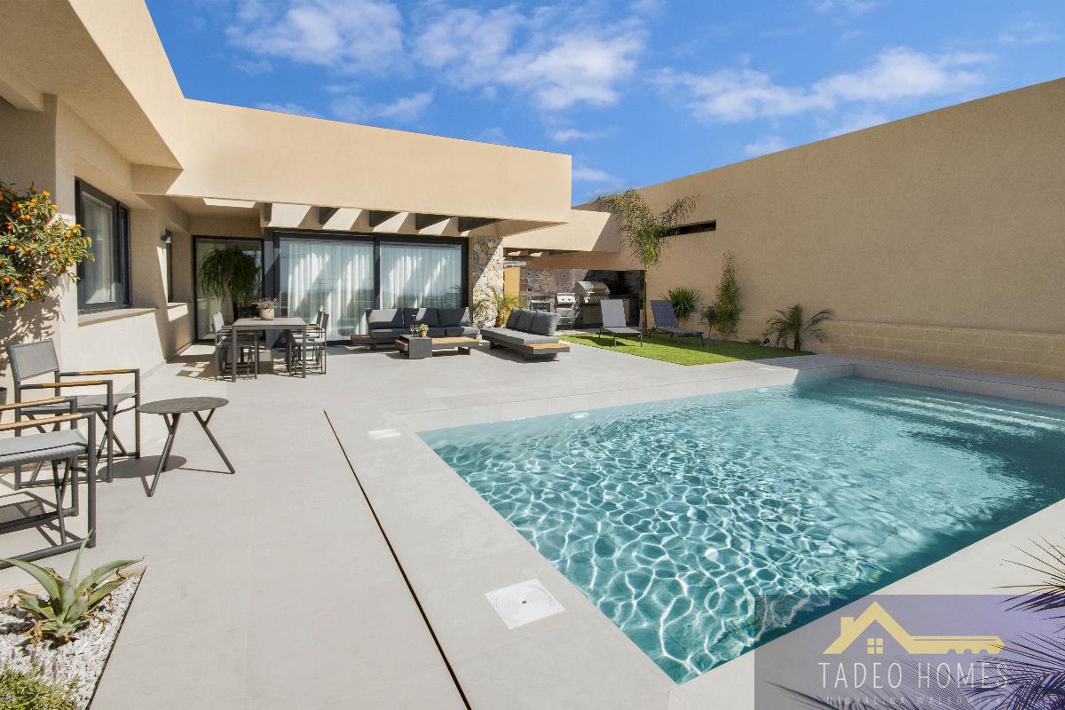 Venta de villa en Baños y Mendigo
