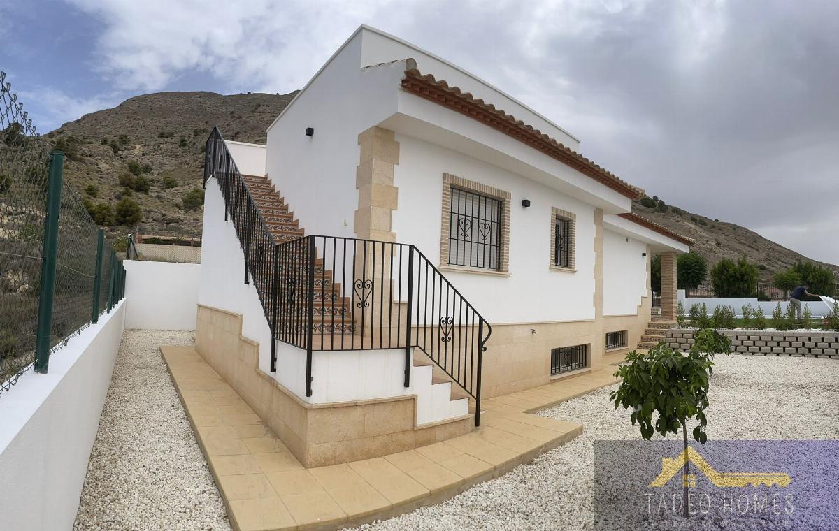 For sale of chalet in Fortuna