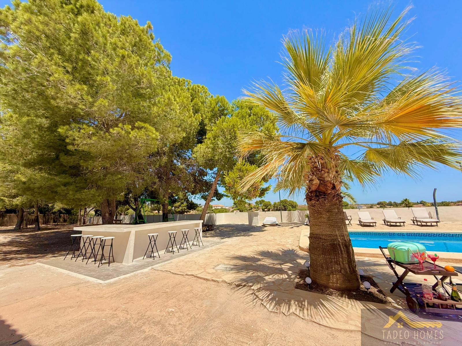 Venta de finca de recreo en Gea y Truyols