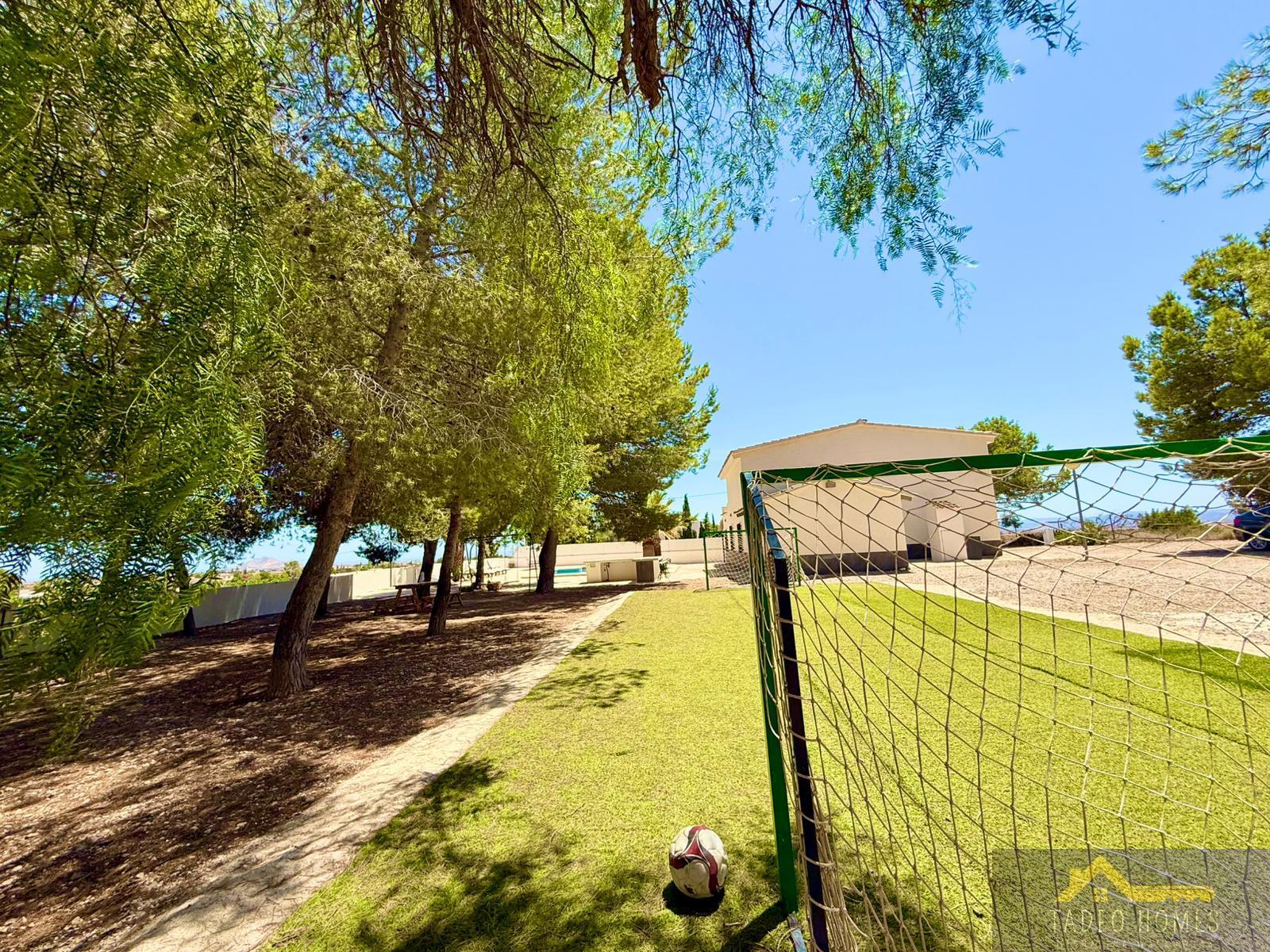 Venta de finca de recreo en Gea y Truyols