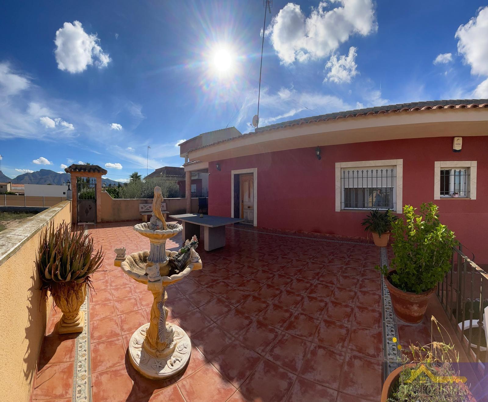 Venta de chalet en Abanilla