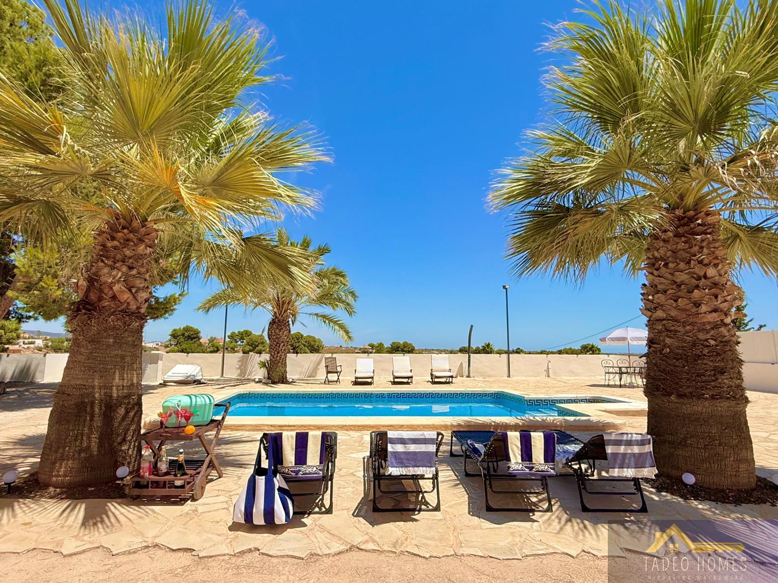 Venta de finca de recreo en Gea y Truyols