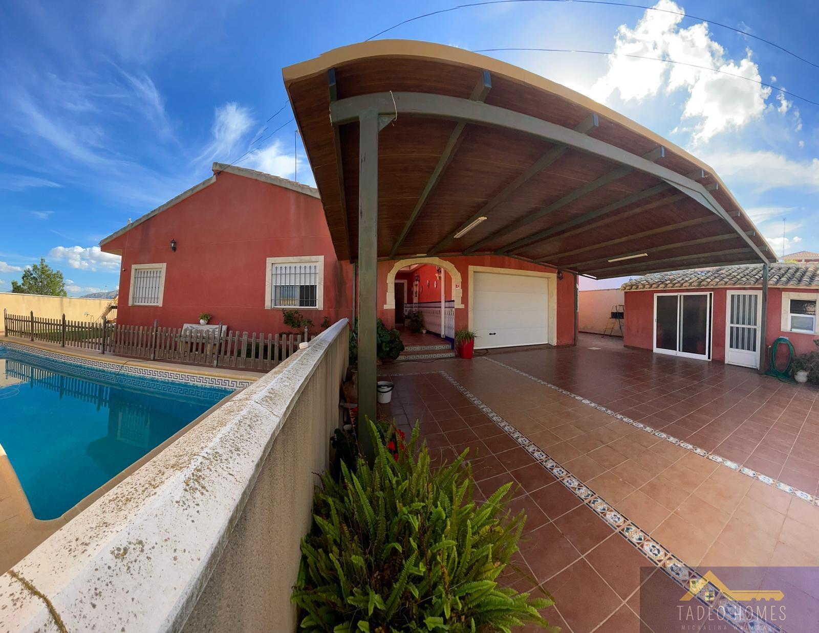 Venta de chalet en Abanilla