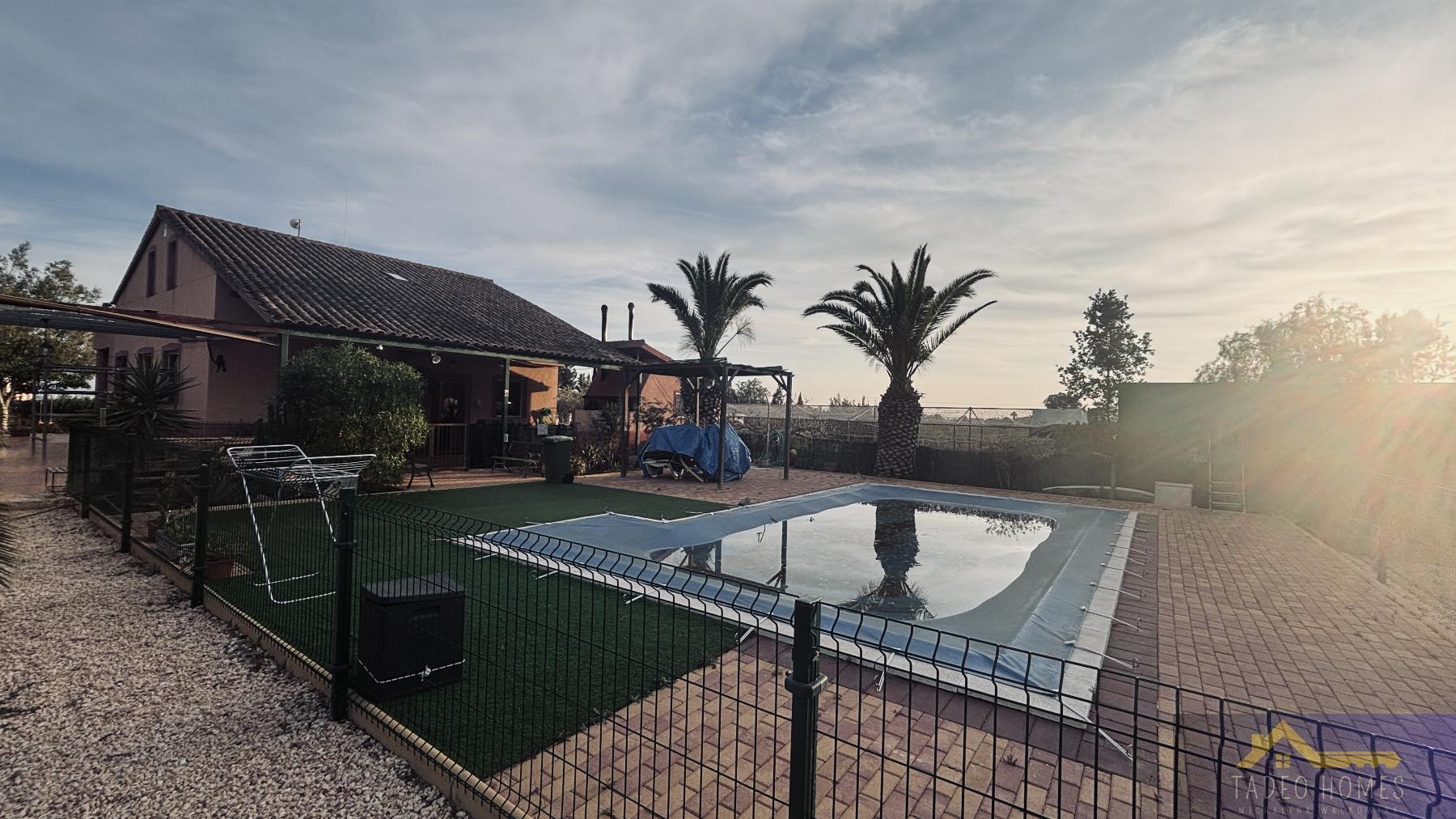 Venta de finca rústica en Gea y Truyols