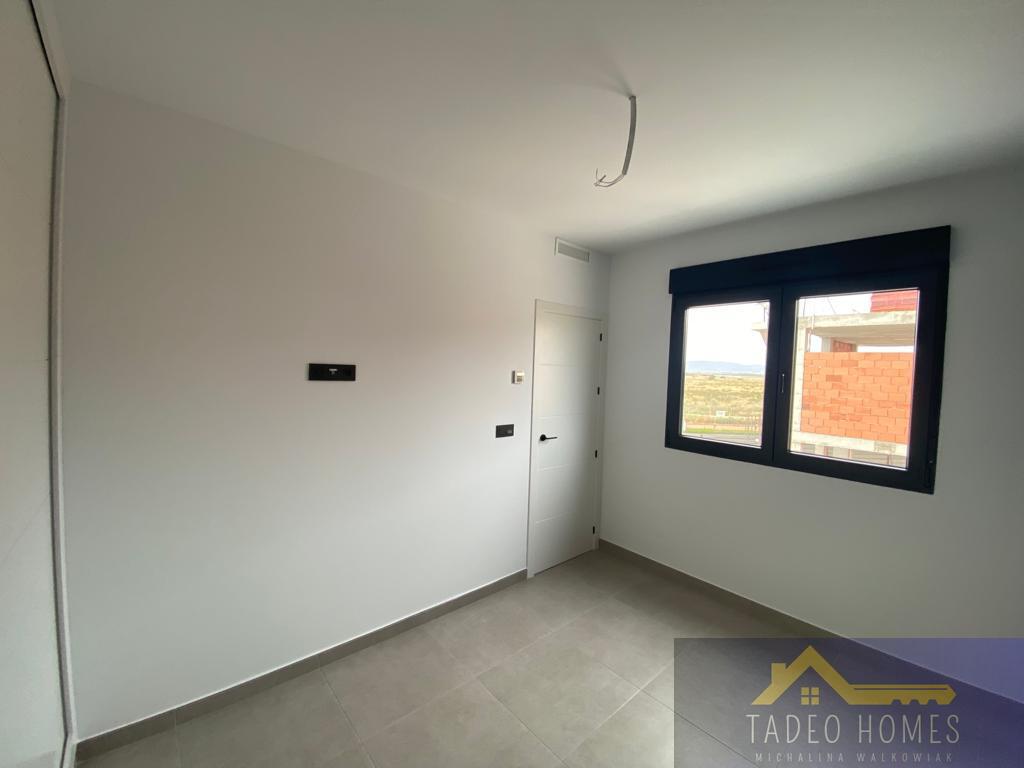 Venta de villa en Los Alcázares