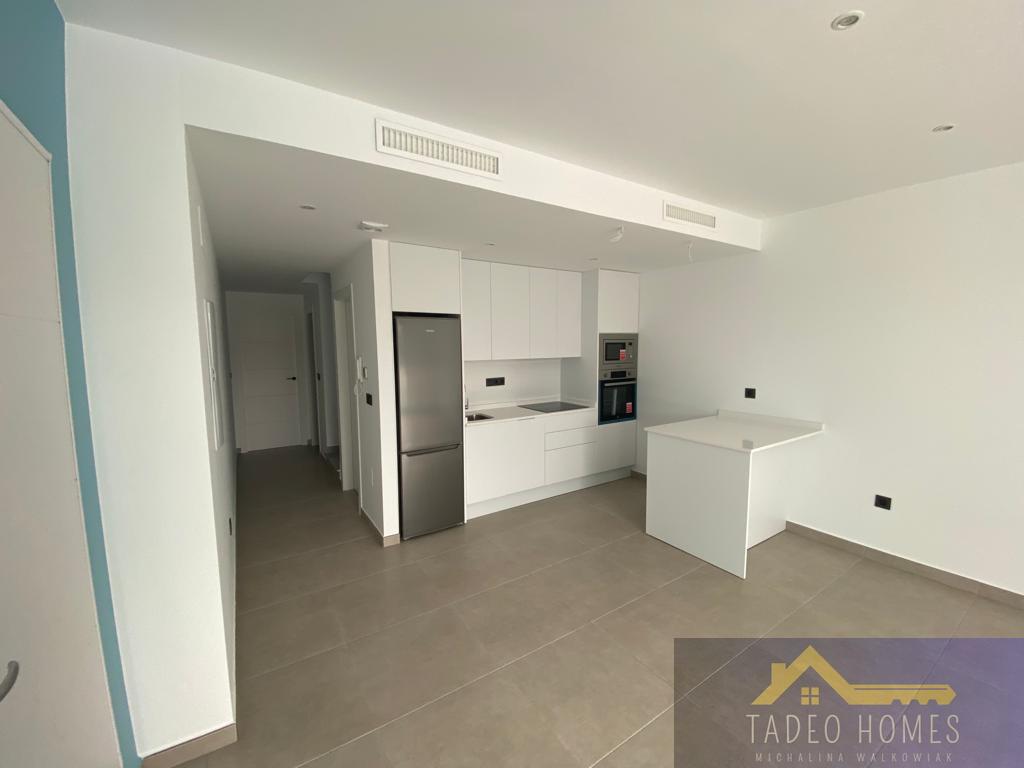 Venta de villa en Los Alcázares