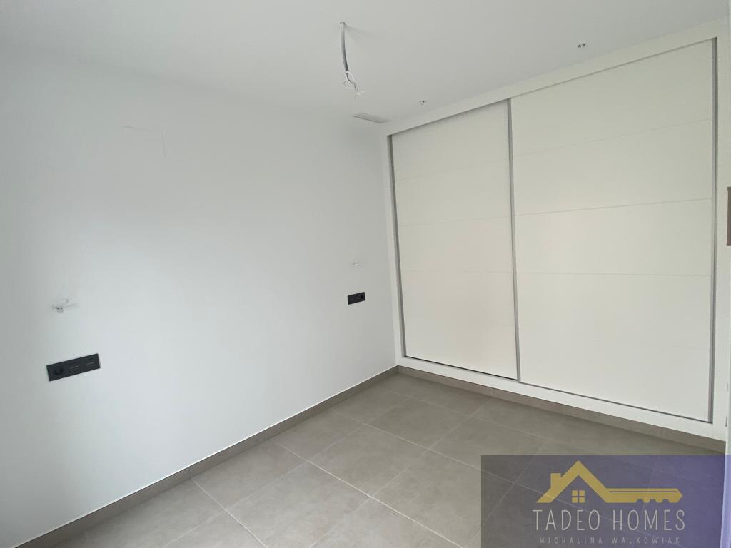 Venta de villa en Los Alcázares