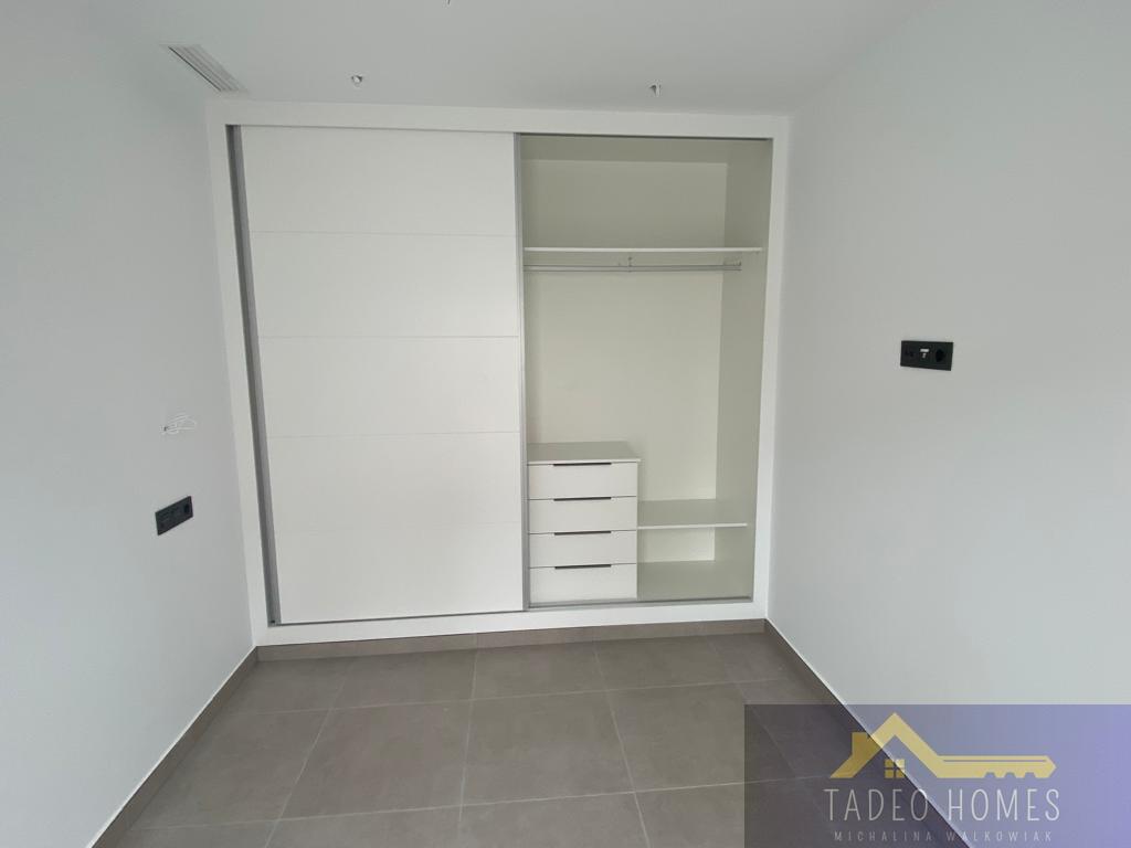 Venta de villa en Los Alcázares