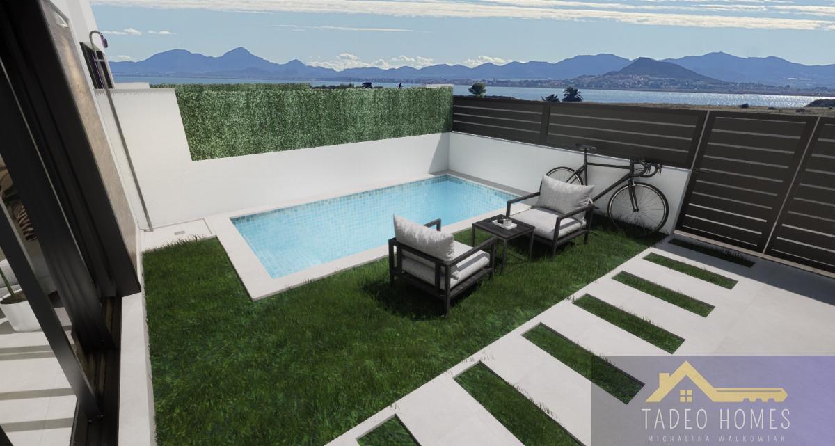 Venta de villa en Los Alcázares