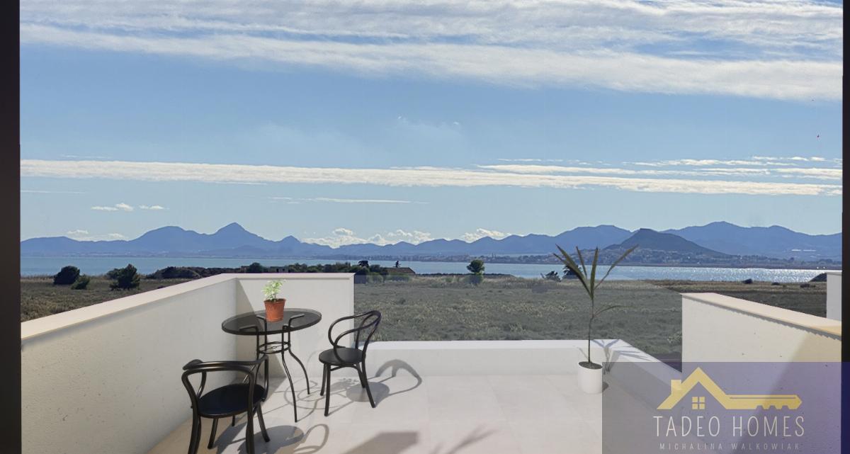 Venta de villa en Los Alcázares