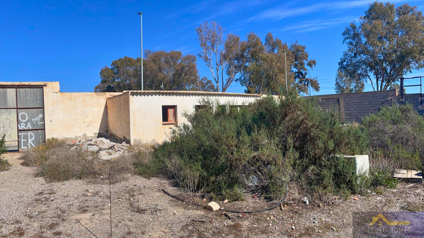 Venta de terreno en Águilas