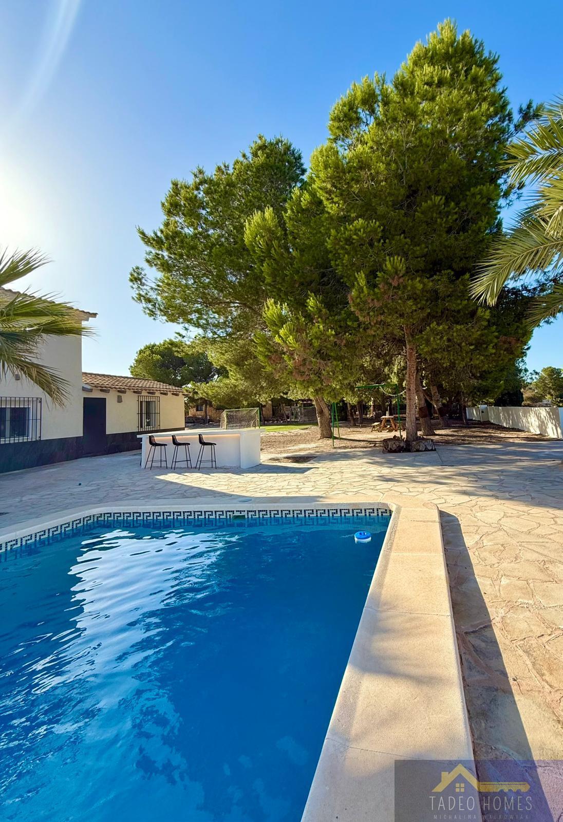 Venta de finca de recreo en Gea y Truyols