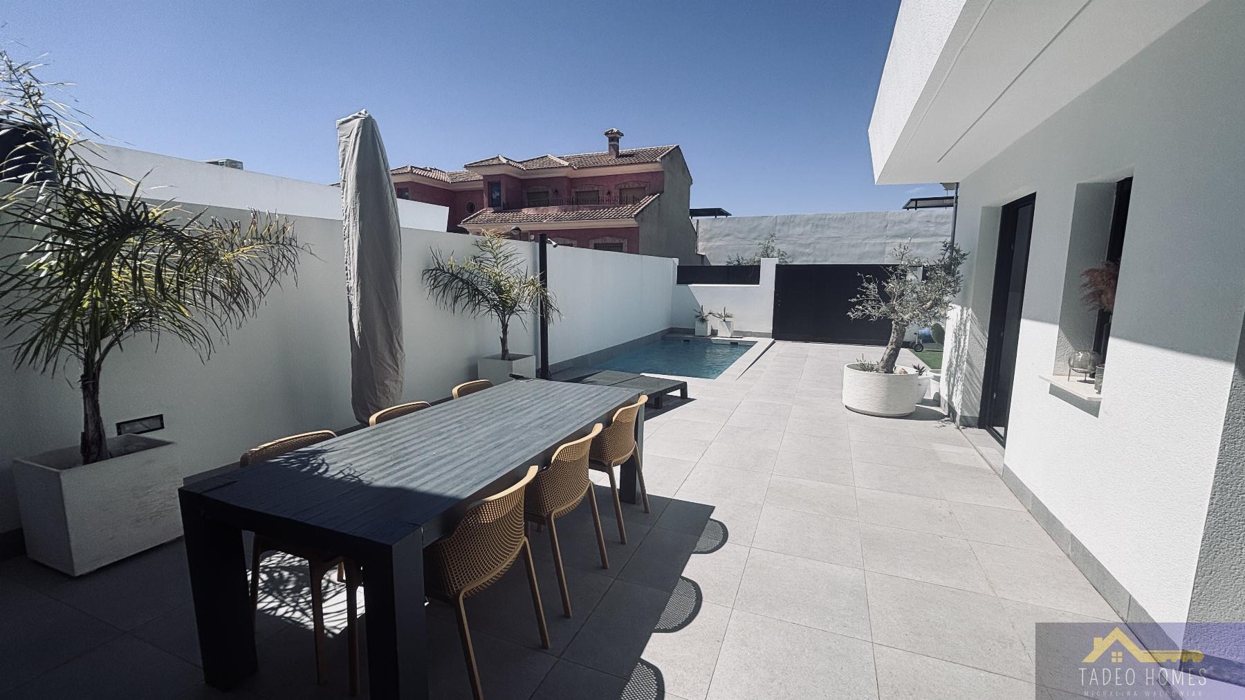 Venta de villa en Roldán