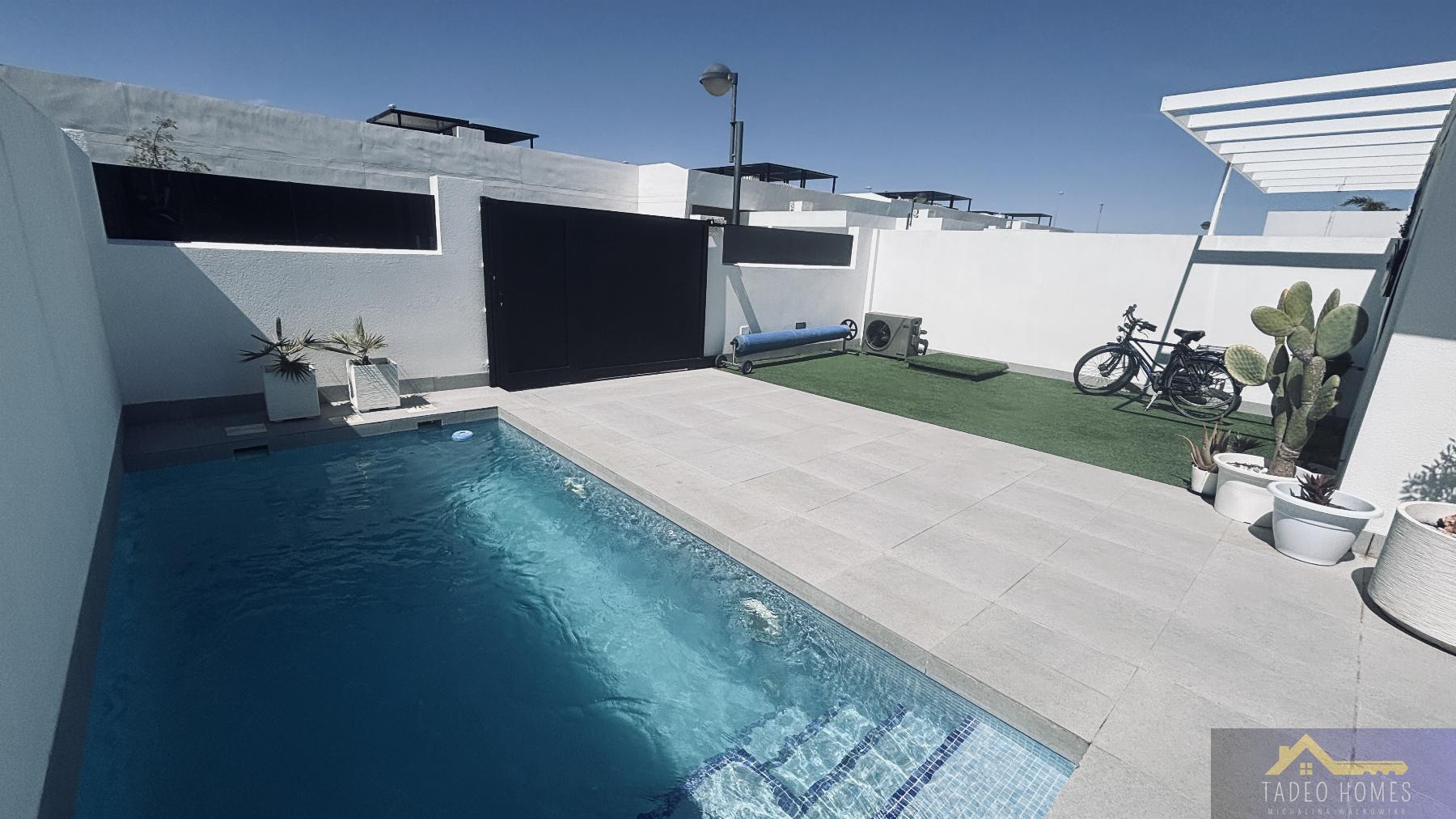 Venta de villa en Roldán