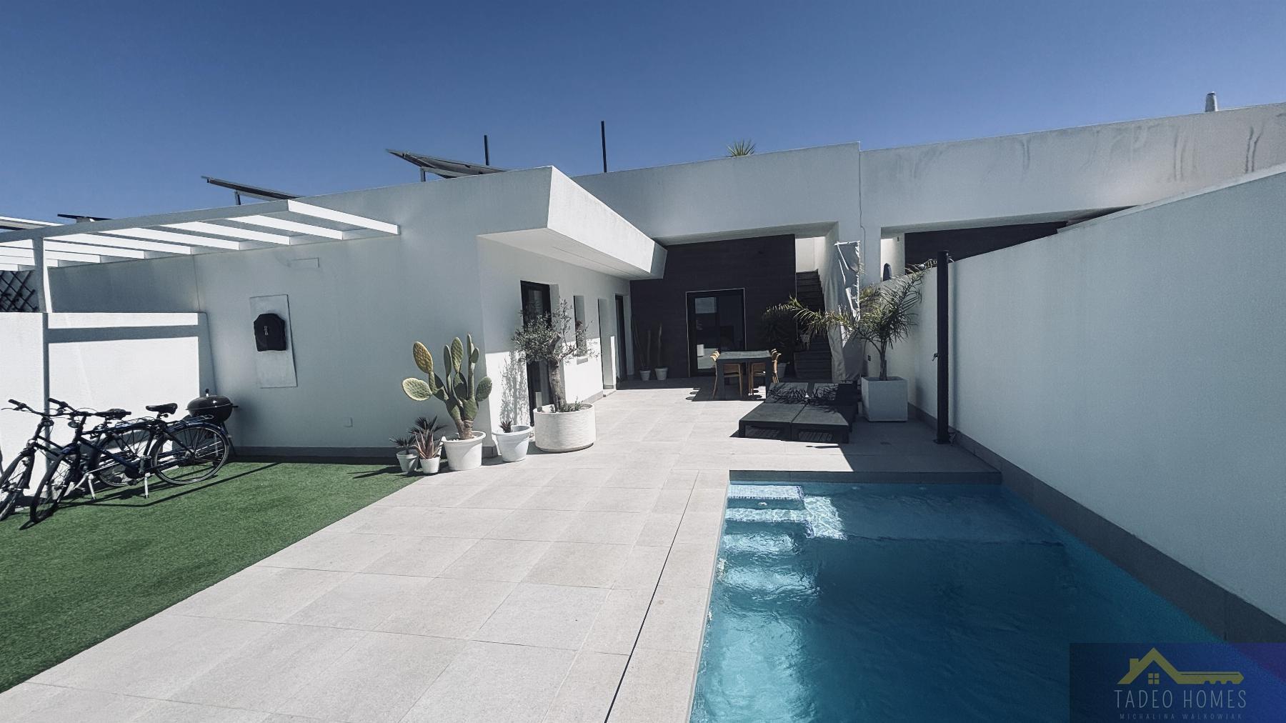 Venta de villa en Roldán