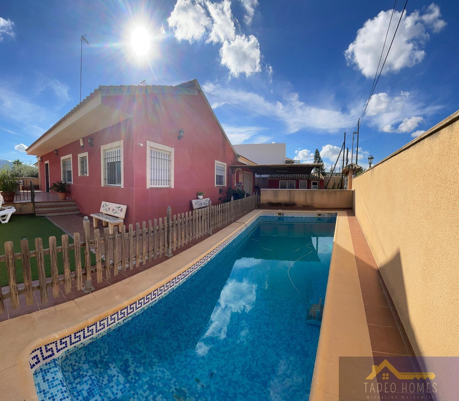 Venta de chalet en Abanilla