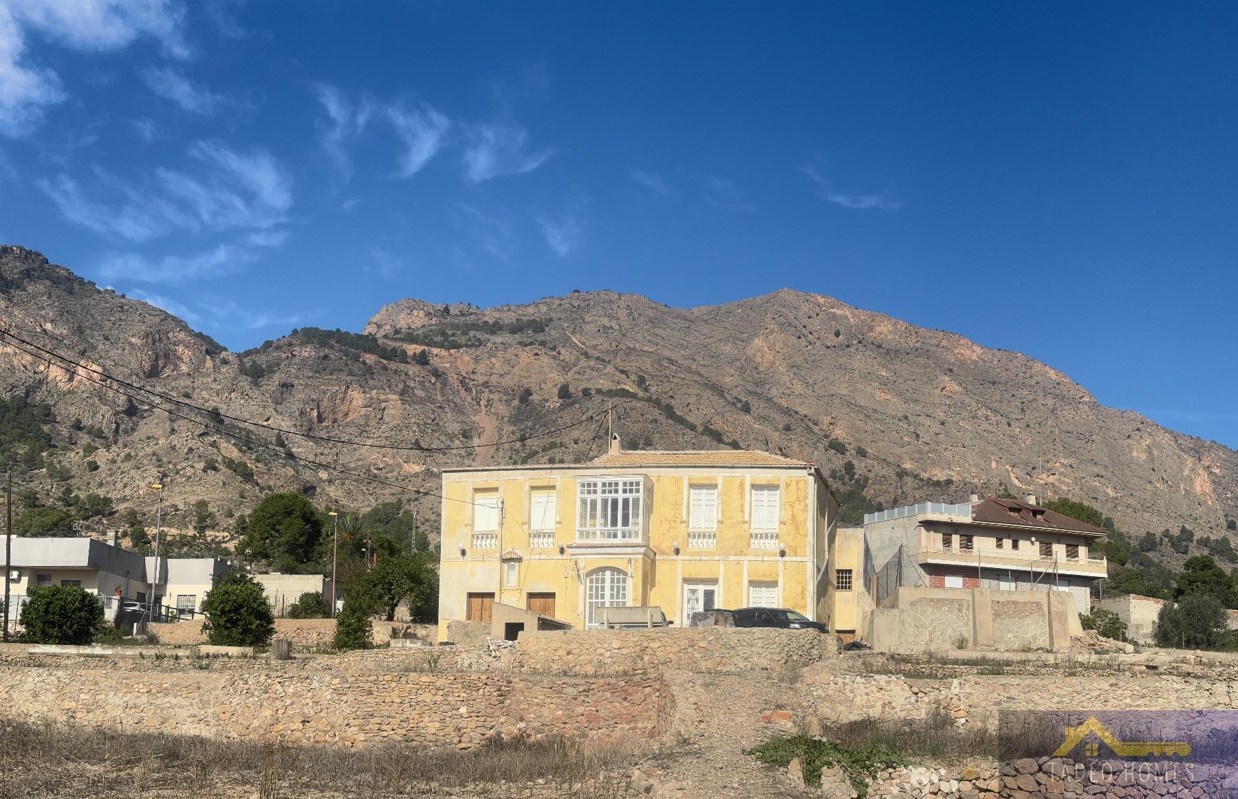 Venta de finca rústica en Orihuela