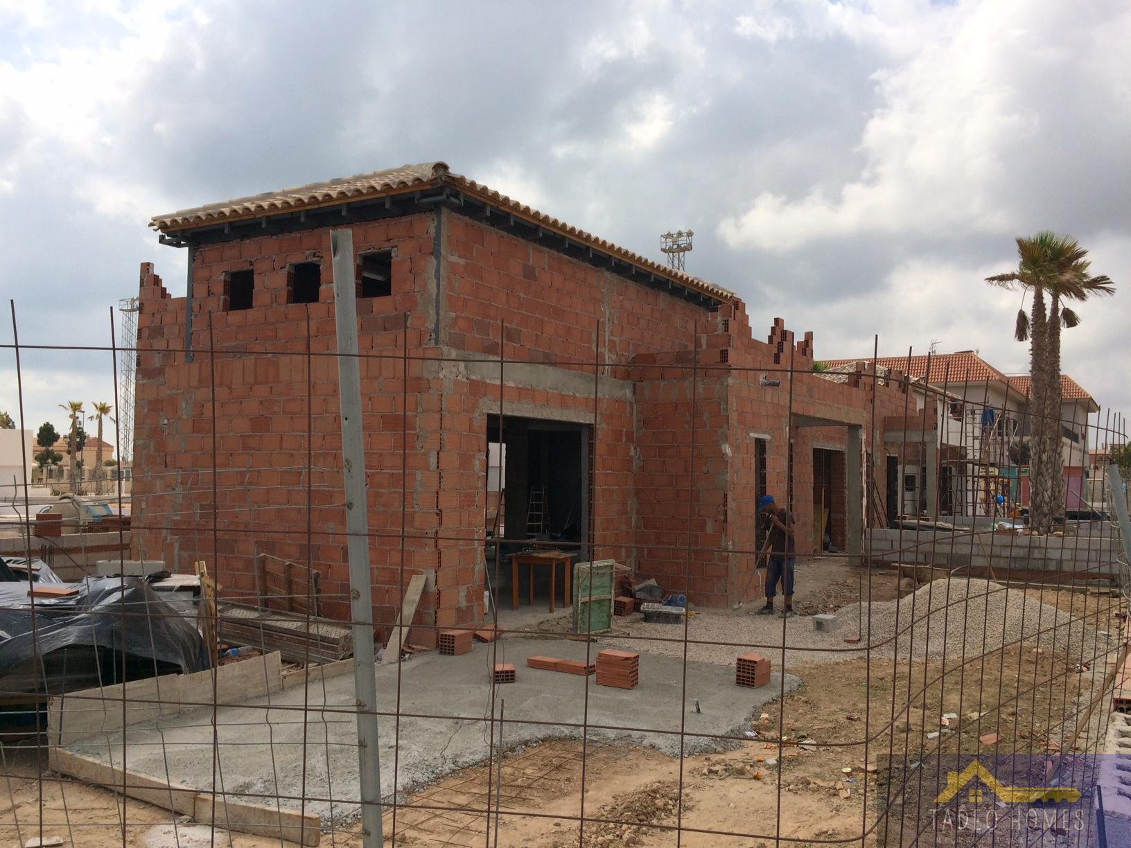 Venta de villa en Los Alcázares