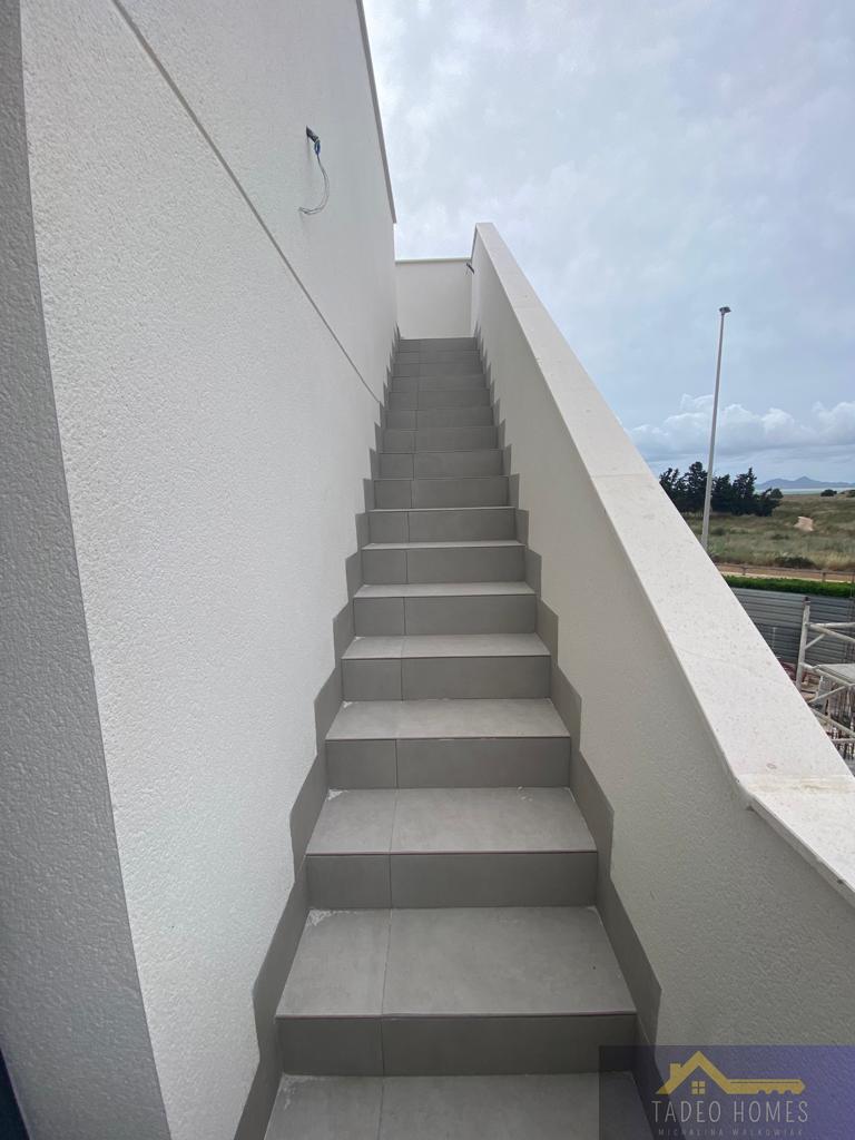 Venta de villa en Los Alcázares