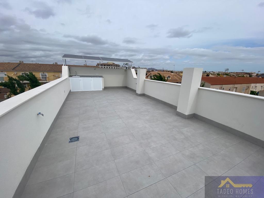 Venta de villa en Los Alcázares