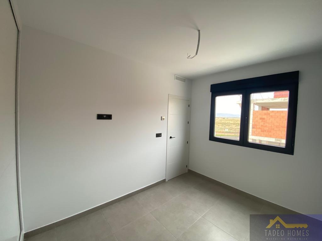 Venta de villa en Los Alcázares