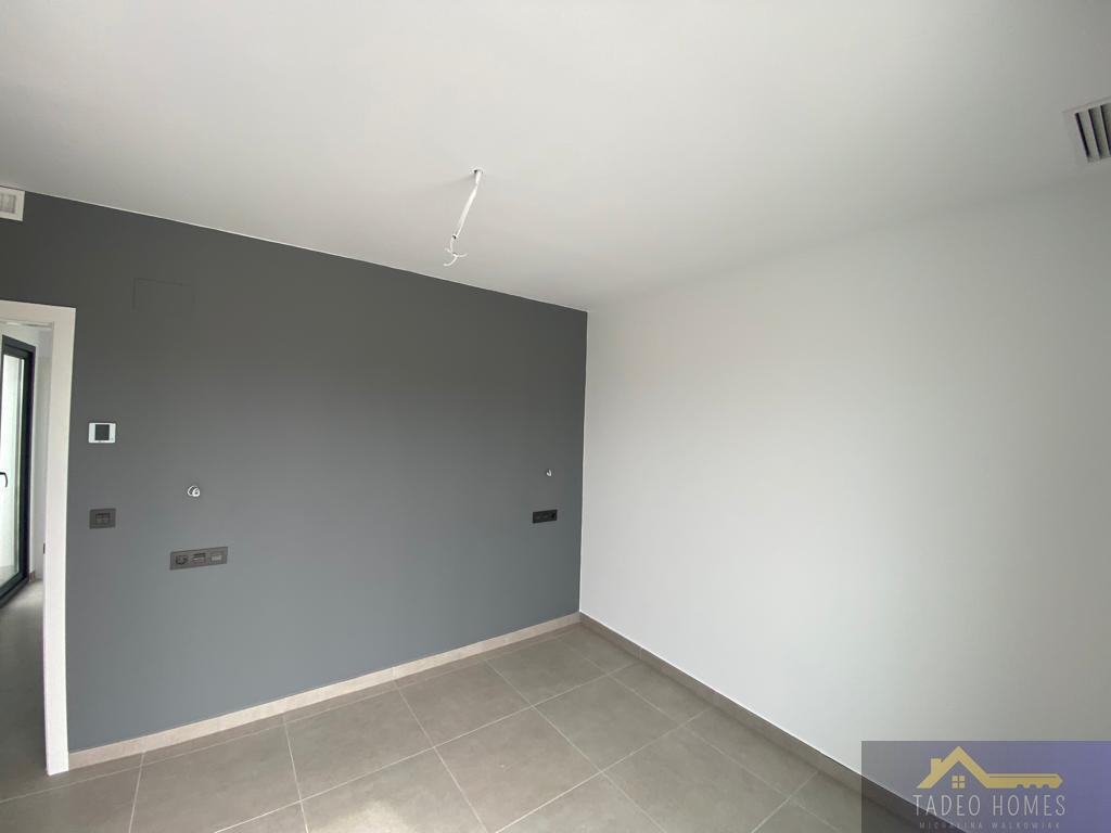 Venta de villa en Los Alcázares