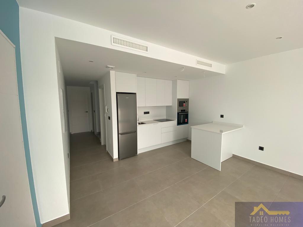 Venta de villa en Los Alcázares