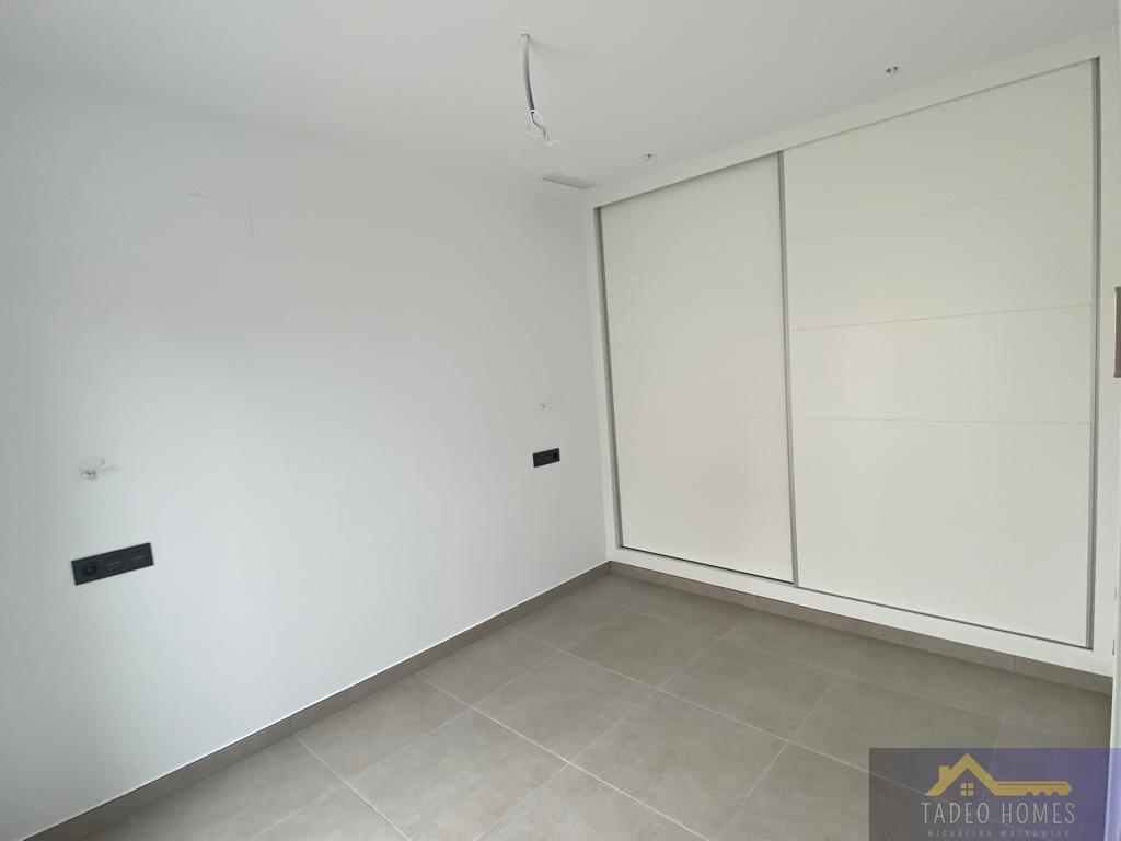 Venta de villa en Los Alcázares