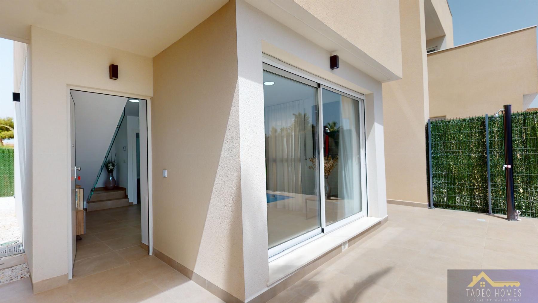 Venta de villa en Los Urrutias