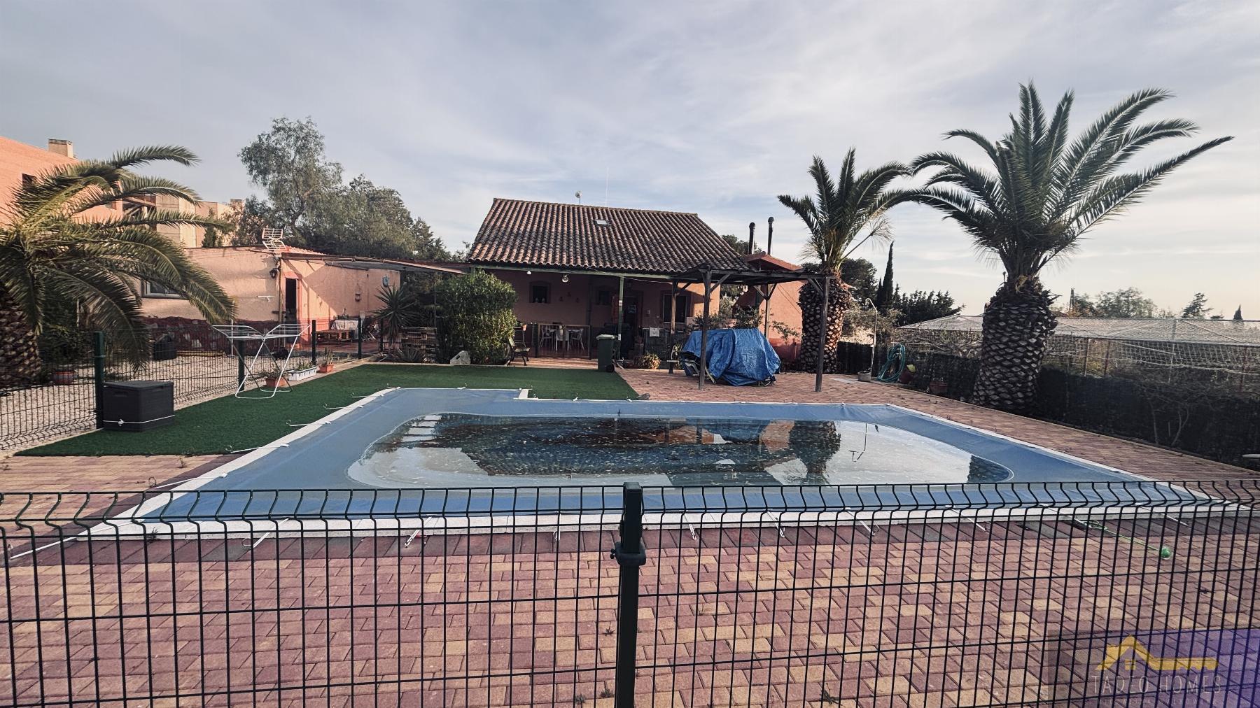 Venta de finca rústica en Gea y Truyols
